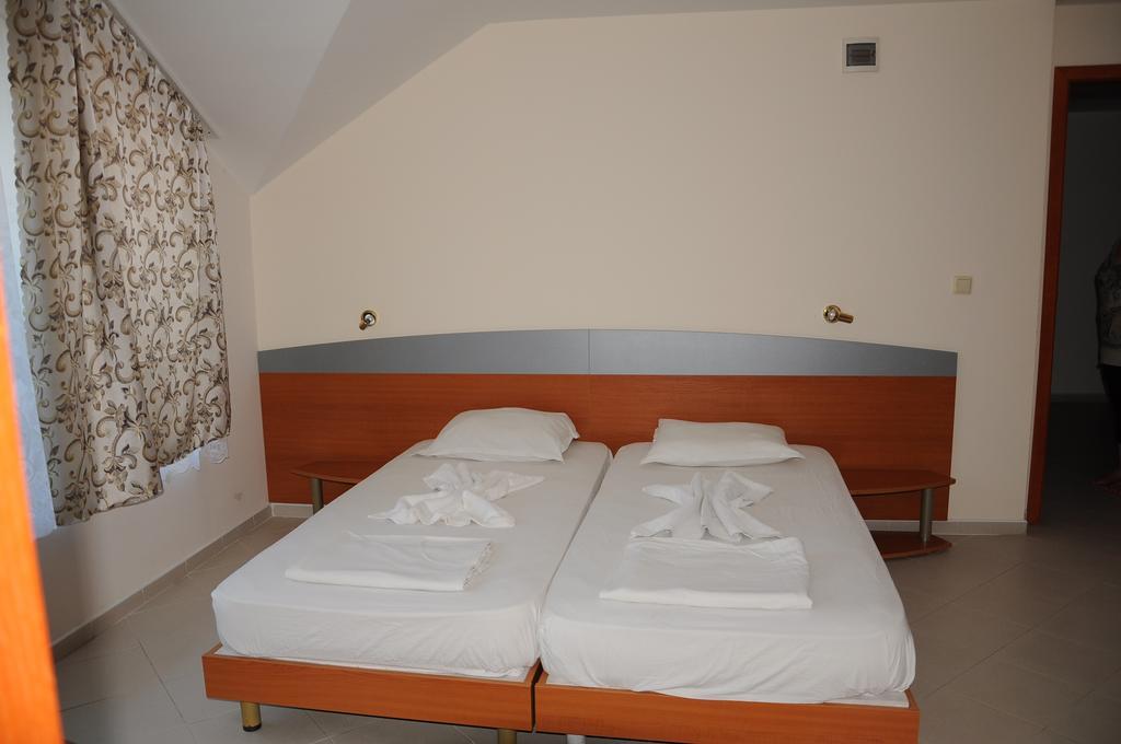 Hotel Babeva Sveti Vlas Exterior foto